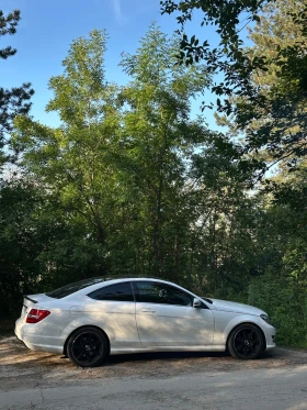 Обява за продажба на Mercedes-Benz C 350 AMG Coupe ~29 999 лв. - изображение 2
