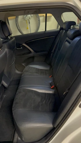 Toyota Avensis 2.2 D-CAT 177 �.�. | 2015 | 156000 �� | Mobile.bg � ����� ������ 12