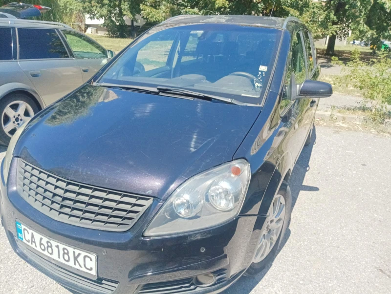 Opel Zafira 1.9CDTI, снимка 3 - Автомобили и джипове - 46832962