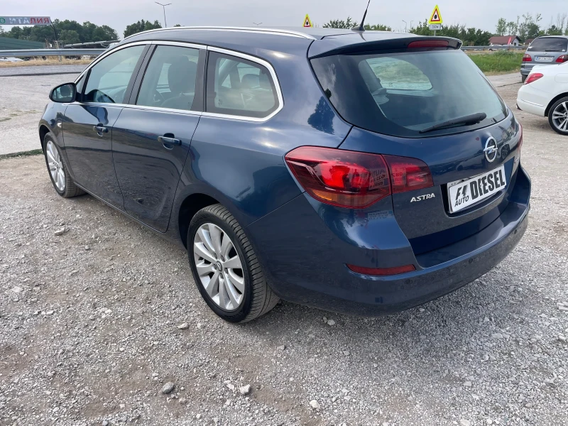 Opel Astra 1.7CDTI-110-ITALIA, снимка 11 - Автомобили и джипове - 50982746