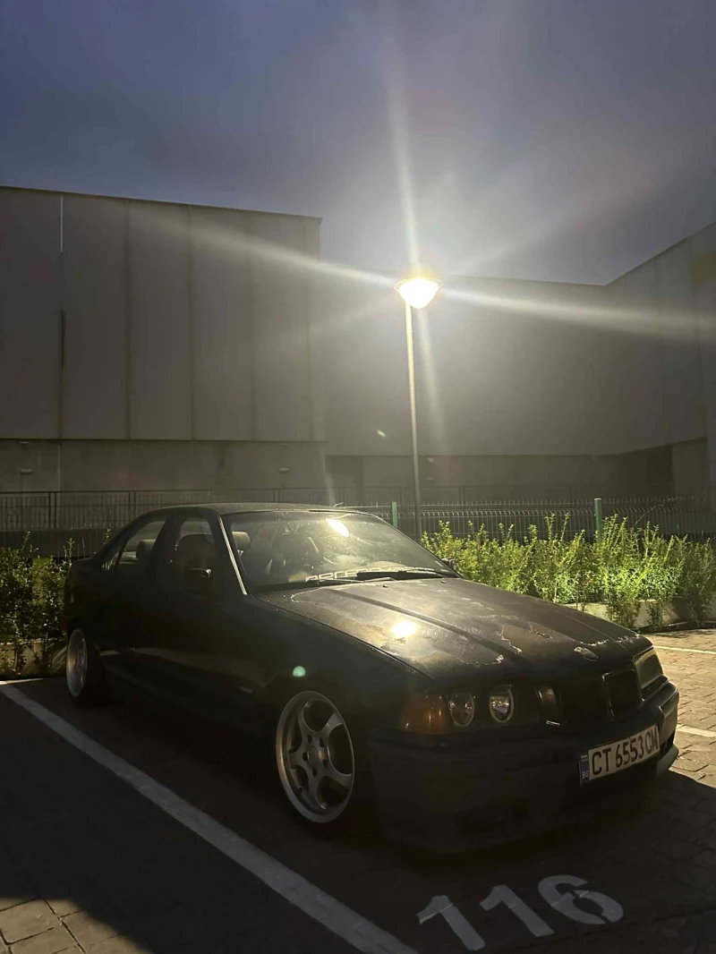 BMW 318 Спортно окачване, Без ръжда, Климатроник , снимка 3 - Автомобили и джипове - 52001707