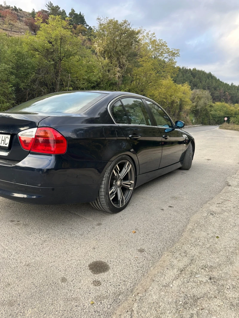 BMW 330, снимка 6 - Автомобили и джипове - 52056175
