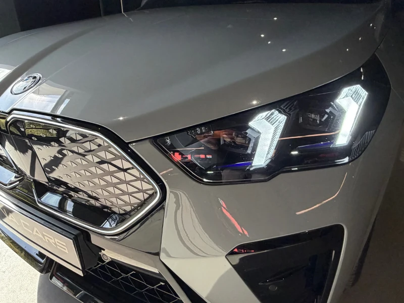 BMW iX2 30 xDrive M, снимка 3 - Автомобили и джипове - 52235693