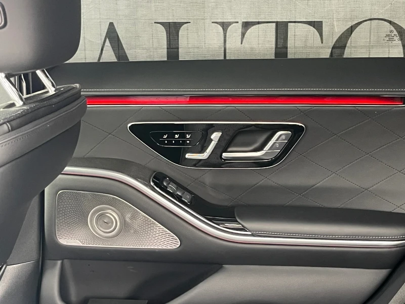 Mercedes-Benz S 580 4M* Long* AMG* Burm* PANO* HUD* 360* Keyless, снимка 13 - Автомобили и джипове - 52309555