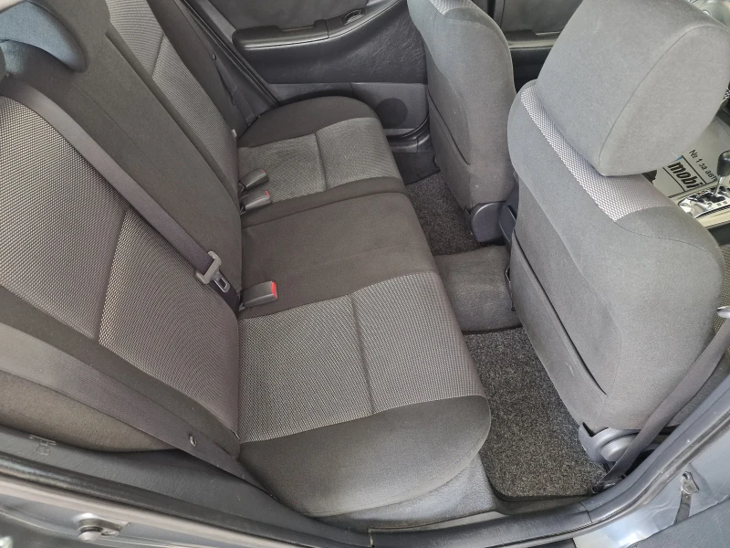 Toyota Corolla 1.4 90kc  АВТОМАТИК, снимка 8 - Автомобили и джипове - 52431367