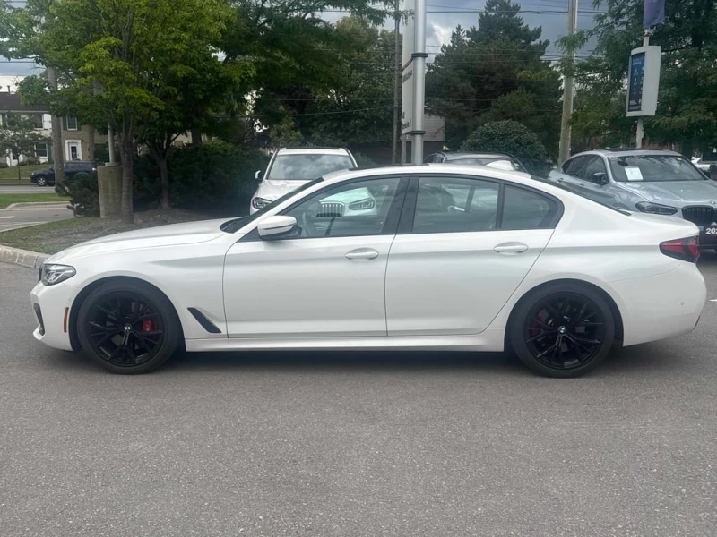 BMW 530 i xDrive 2022 * CARFAX * БЕЗ ПЪРВОНАЧАЛНА ВНОСКА, снимка 3 - Автомобили и джипове - 52922141