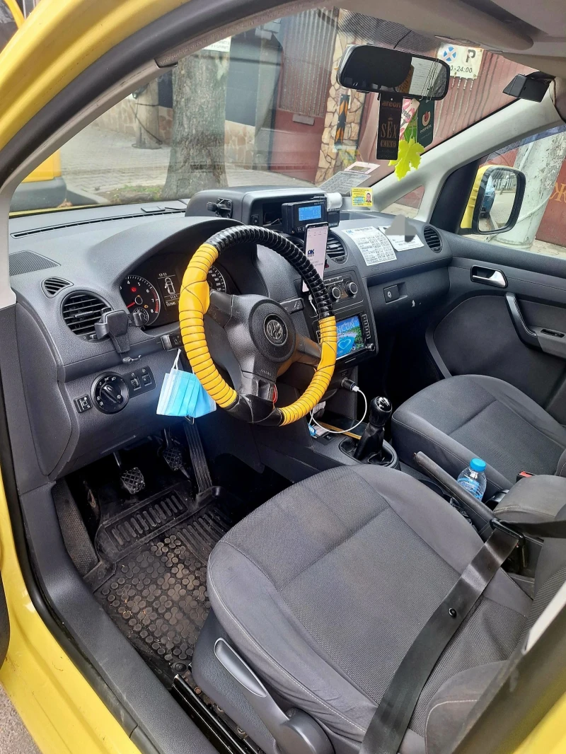 VW Caddy, снимка 5 - Автомобили и джипове - 52998614