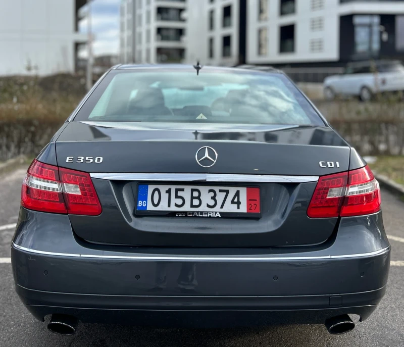 Mercedes-Benz E 350 E350* BlueEFFICIENCY* FULL LED* 7G TRONIC, снимка 9 - Автомобили и джипове - 53097689