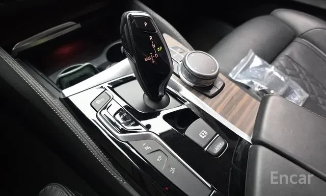 BMW 630 D | XDRIVE | ОБДУХВАНЕ | 360 | ПАНОРАМА | , снимка 10 - Автомобили и джипове - 55570786