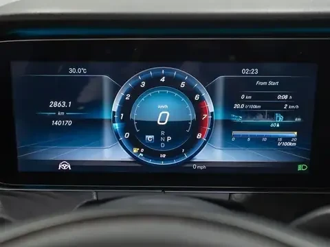 Mercedes-Benz E 300 AMG* 4matic* Burmester* 360, снимка 13 - Автомобили и джипове - 55604254