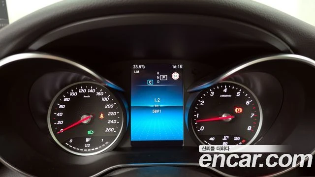 Mercedes-Benz C 200, снимка 8 - Автомобили и джипове - 56077586