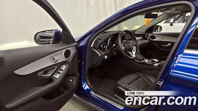 Mercedes-Benz C 200, снимка 10 - Автомобили и джипове - 56077586