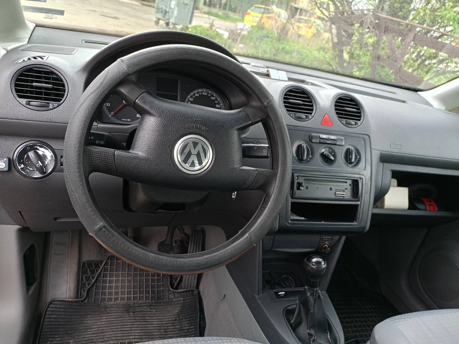 VW Caddy  - изображение 3