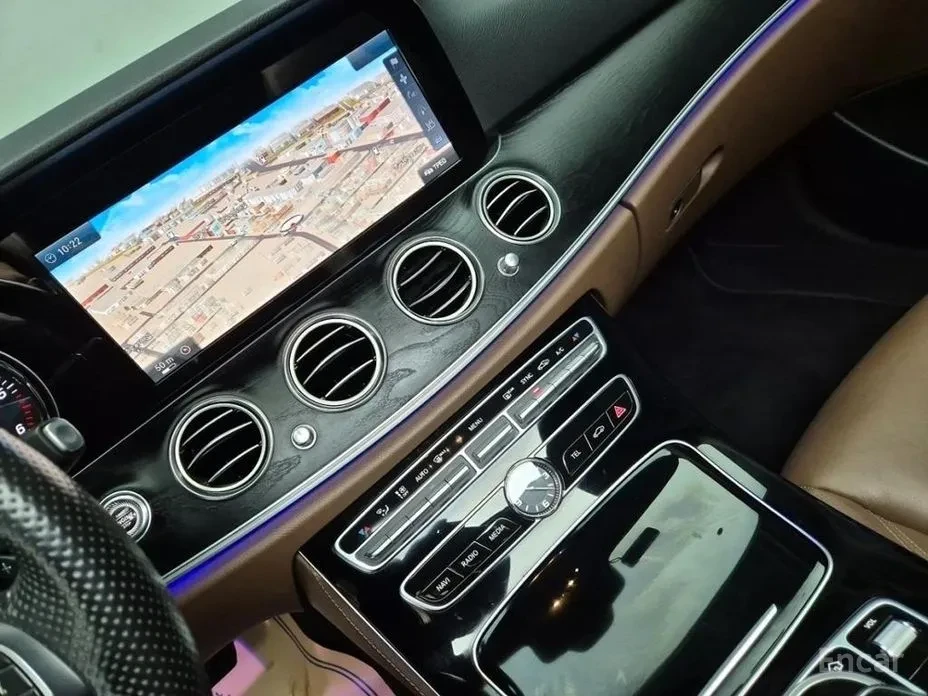 Mercedes-Benz E 220 E Class W213 E220D Avantgarde - изображение 8