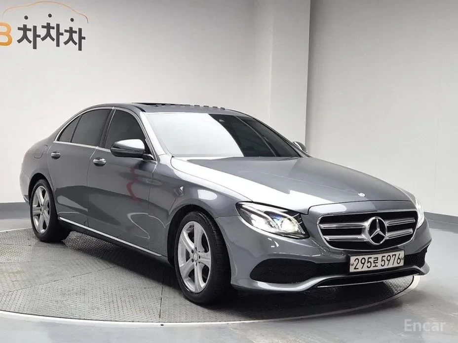 Mercedes-Benz E 220 E Class W213 E220D Avantgarde - изображение 4
