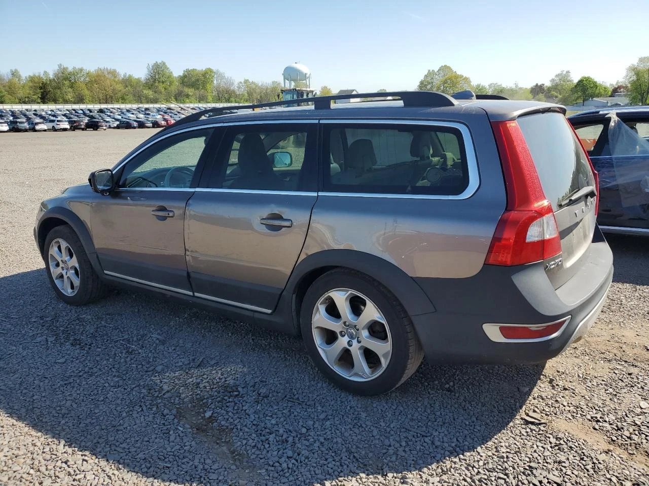 Volvo Xc70 T6 MOMENTUM AWD - ПЕРФЕКТЕН ЗА ГАЗ -КРАЙНА ЦЕНА - изображение 4