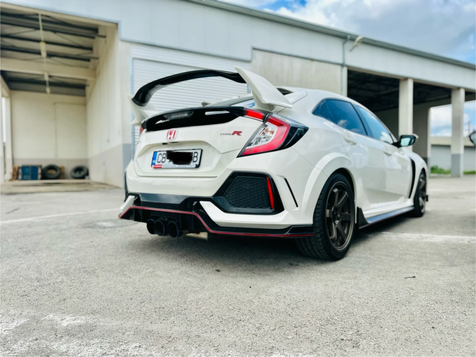 Honda Civic Type R GT - изображение 4
