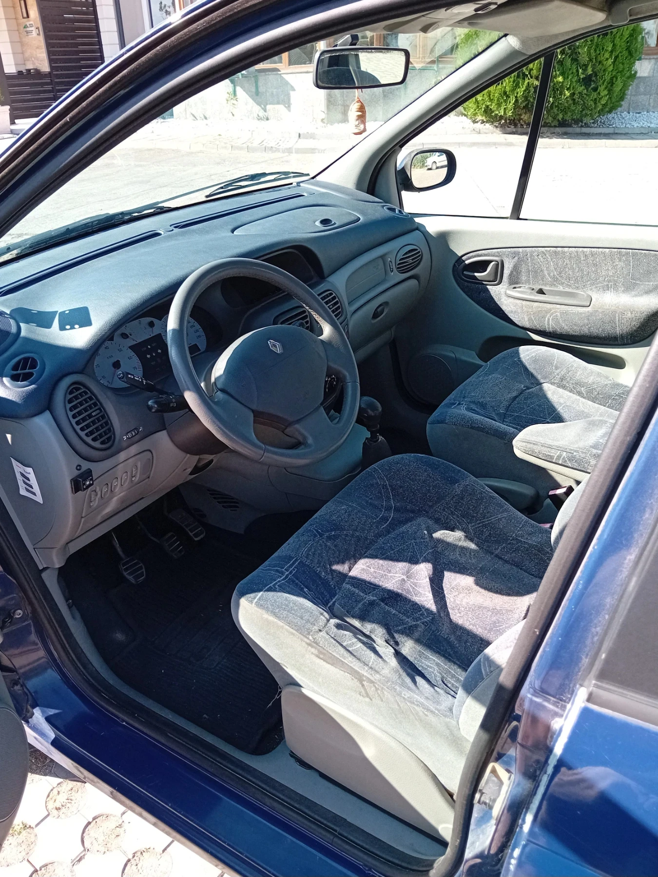 Renault Scenic 2.0 газ/Бензин  - изображение 8