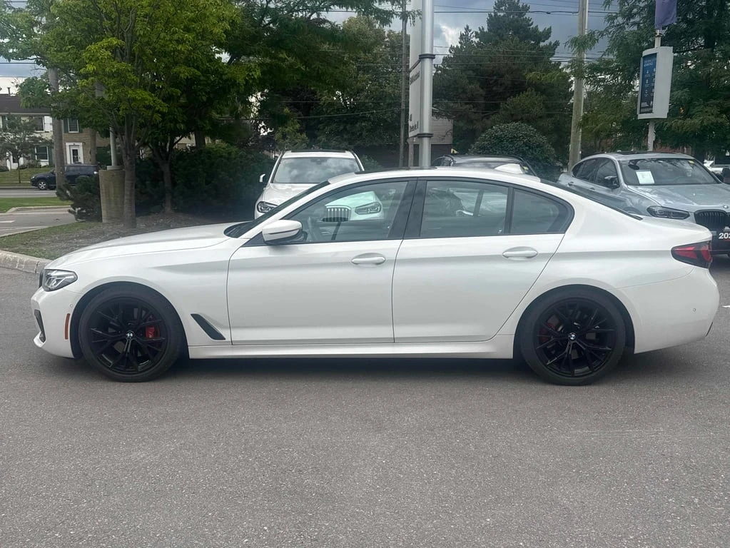 BMW 530 i xDrive 2022 * CARFAX * БЕЗ ПЪРВОНАЧАЛНА ВНОСКА - изображение 3