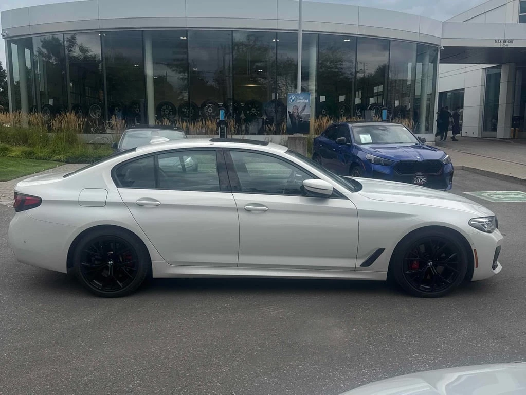 BMW 530 i xDrive 2022 * CARFAX * БЕЗ ПЪРВОНАЧАЛНА ВНОСКА - изображение 4