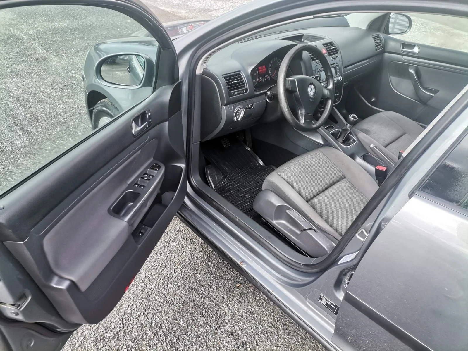 VW Golf  - изображение 8