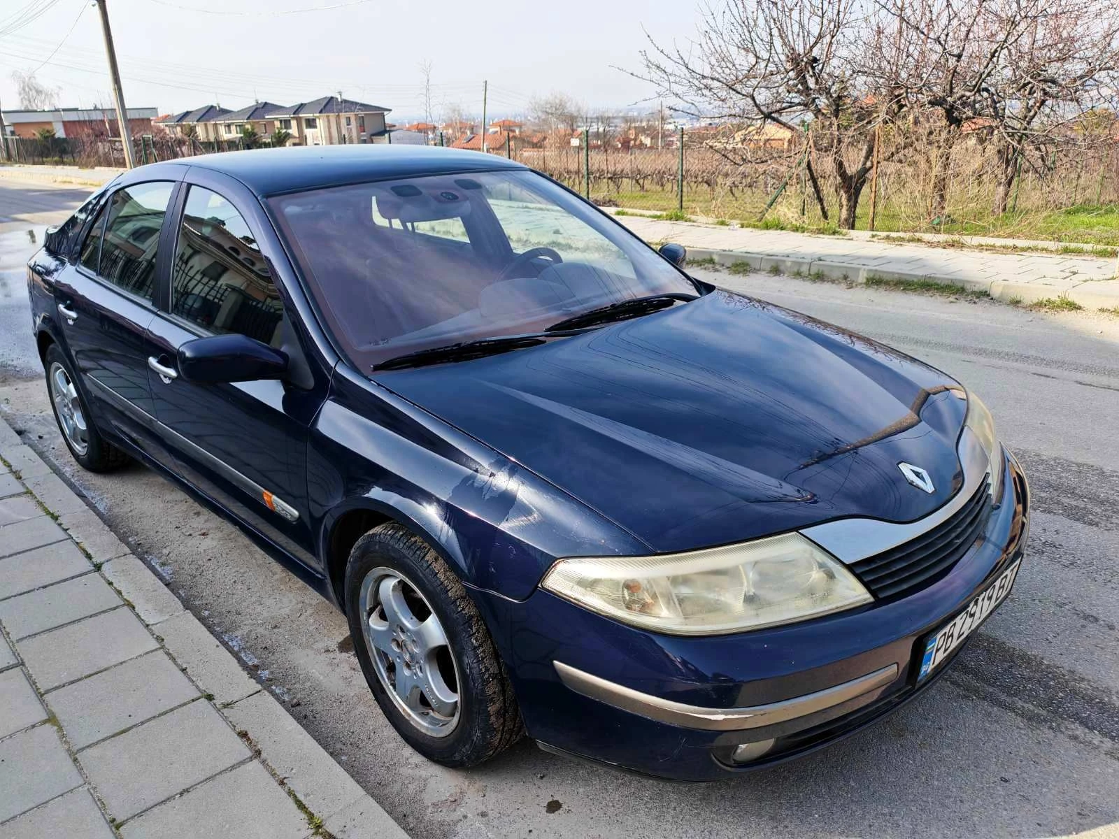 Renault Laguna, снимка 2 - Автомобили и джипове - 53709639