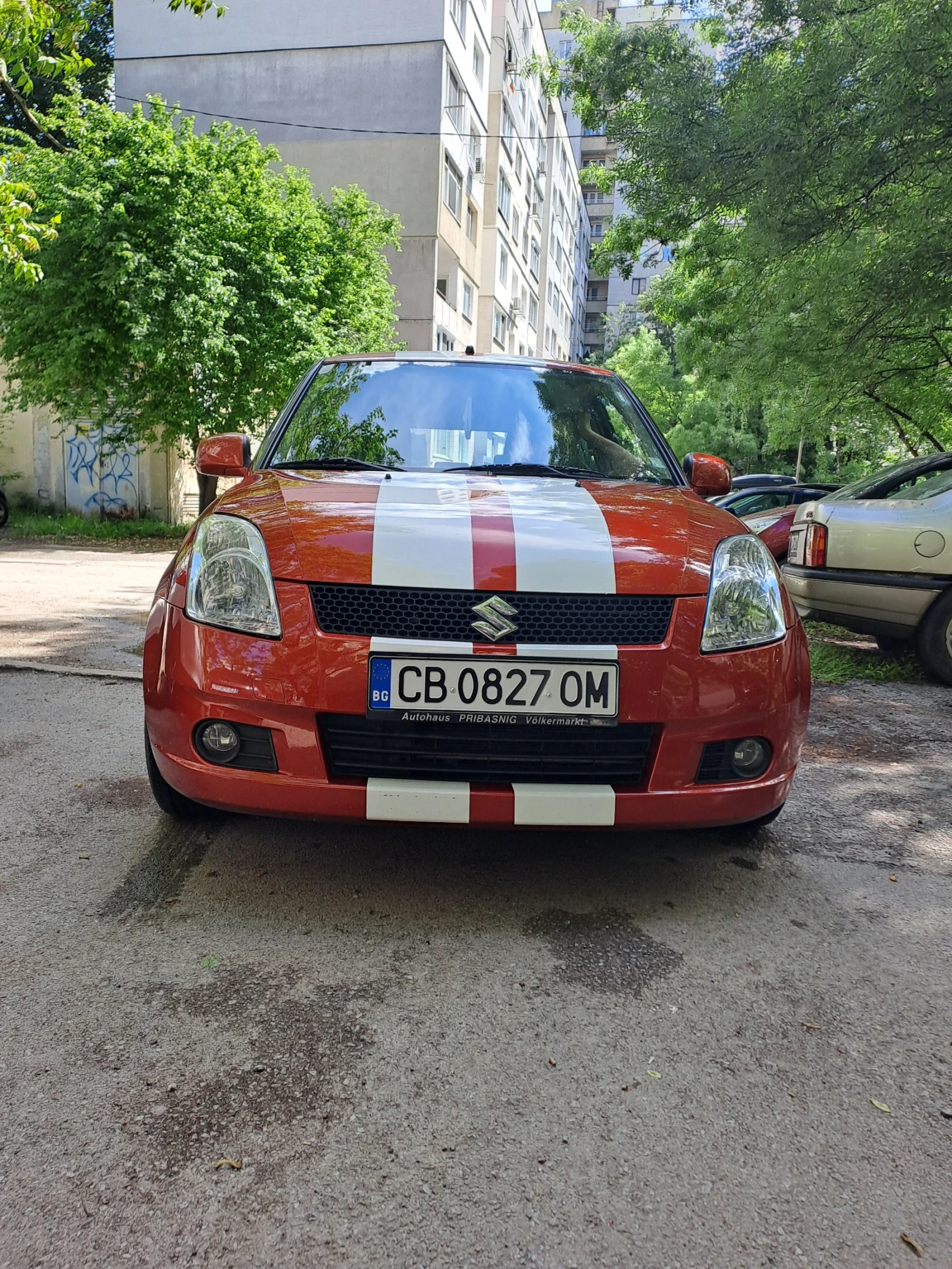 Suzuki Swift Уникат , снимка 2 - Автомобили и джипове - 54228758