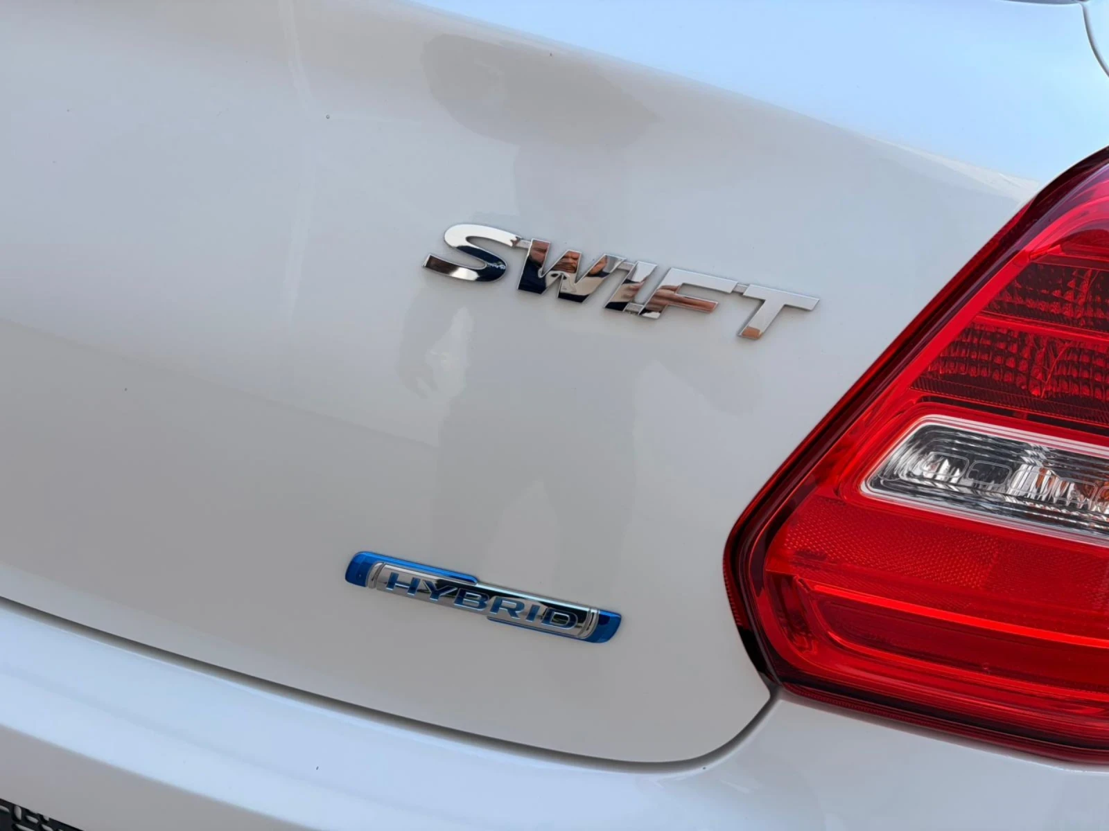 Suzuki Swift 1.2i, снимка 7 - Автомобили и джипове - 54306311