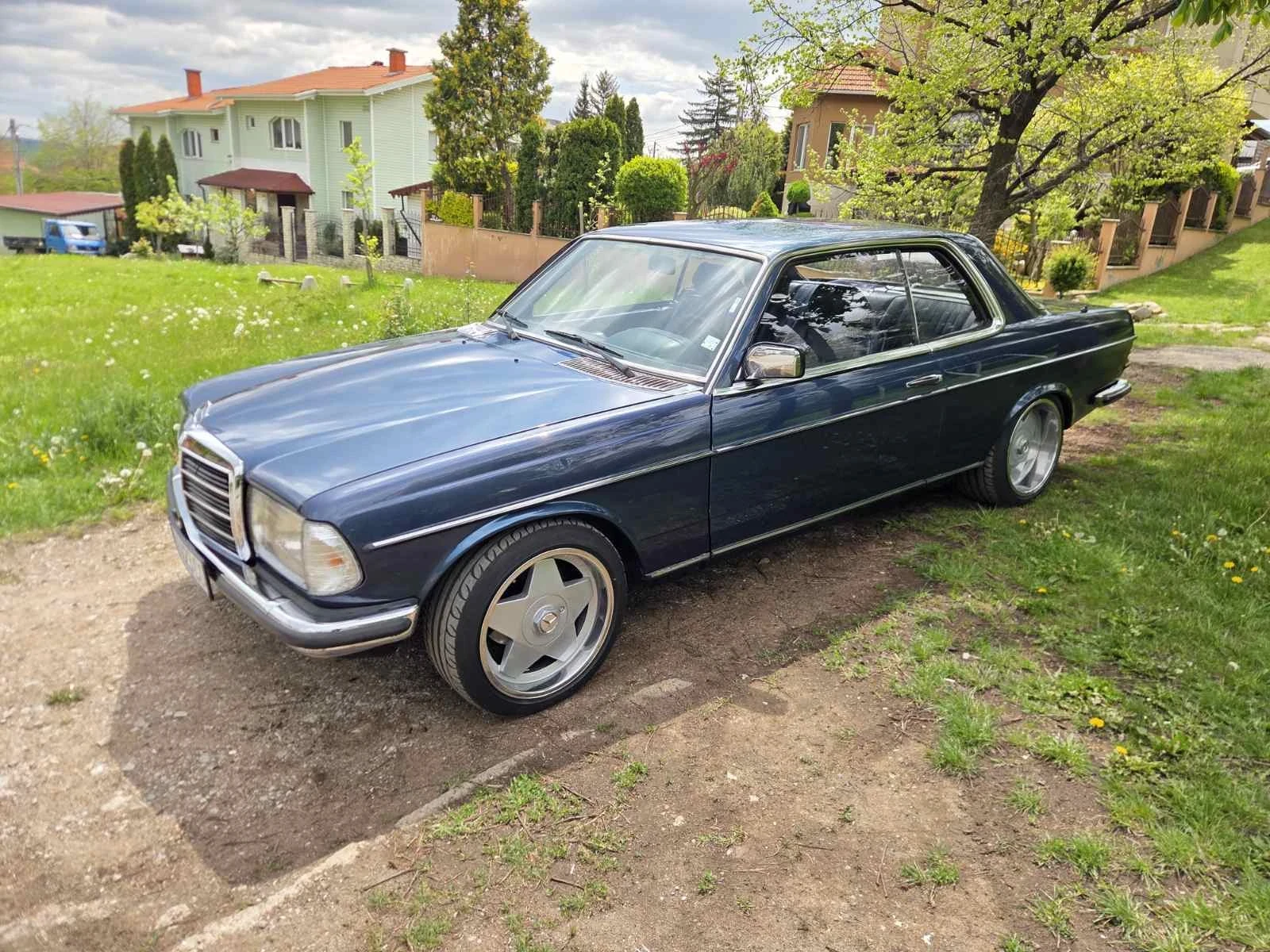 Mercedes-Benz 123 230 CE, снимка 3 - Автомобили и джипове - 54326578