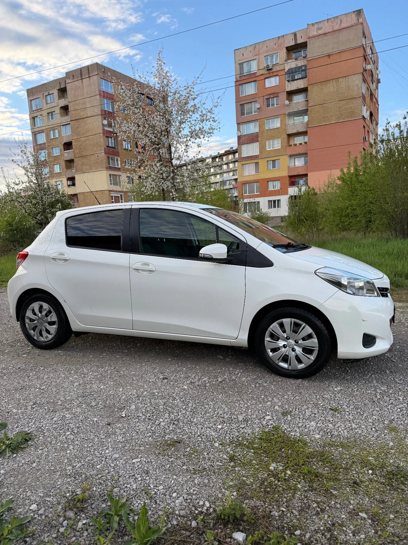 Toyota Yaris, снимка 2 - Автомобили и джипове - 54391493