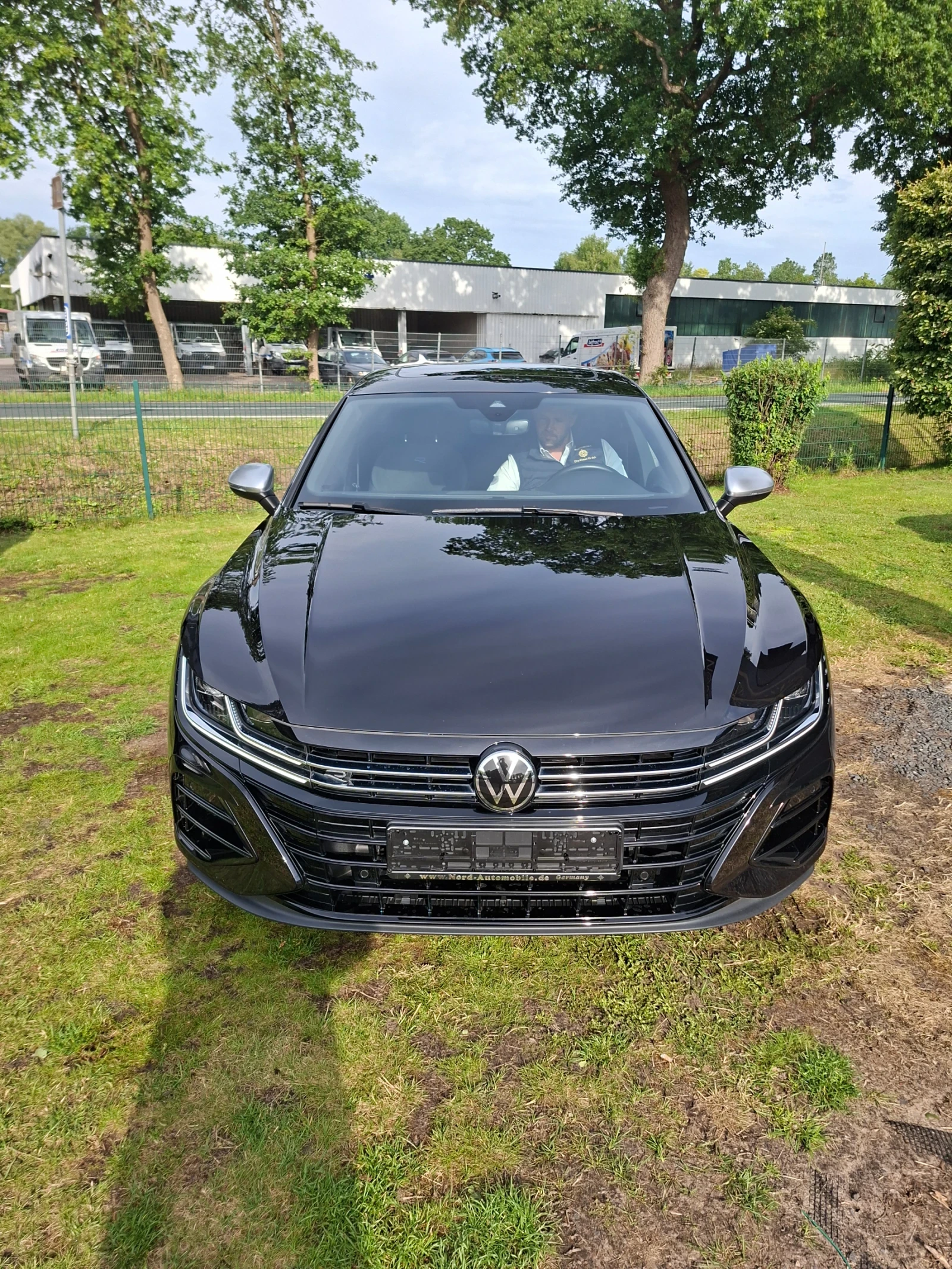 VW Arteon R, снимка 9 - Автомобили и джипове - 55031373