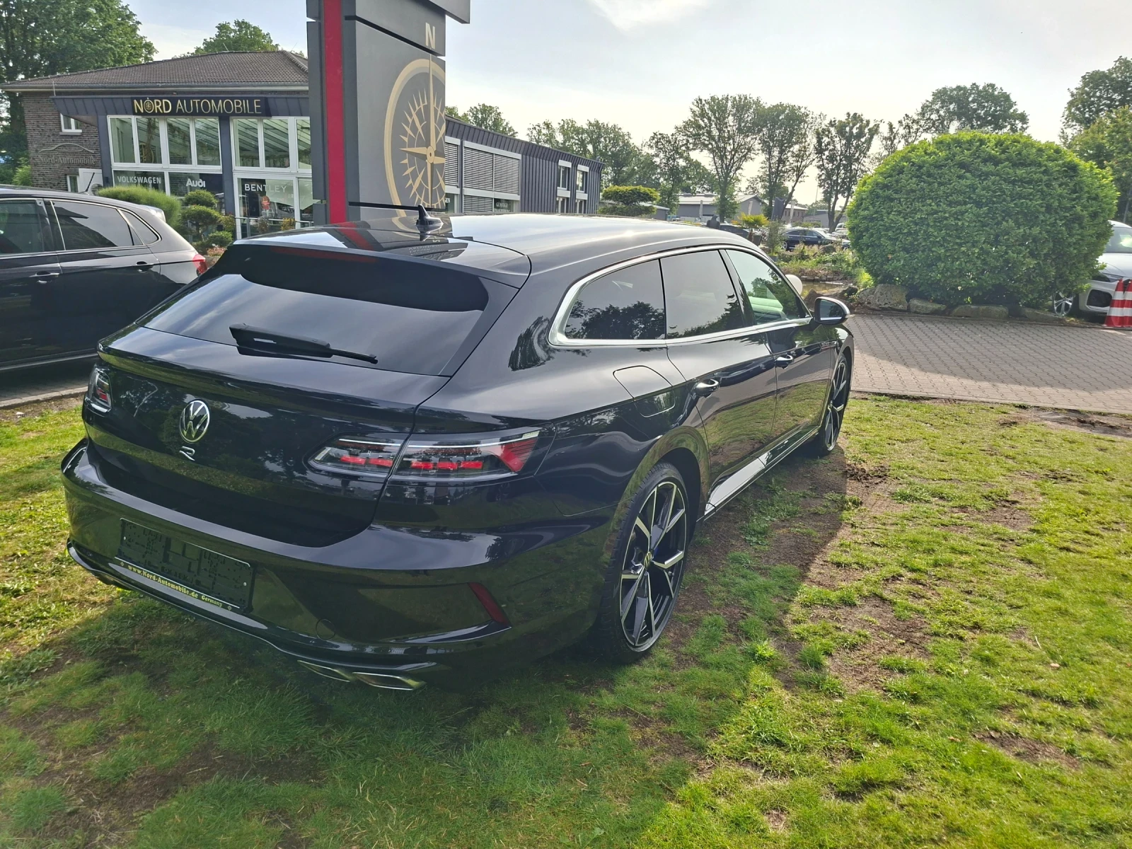 VW Arteon R, снимка 4 - Автомобили и джипове - 55031373