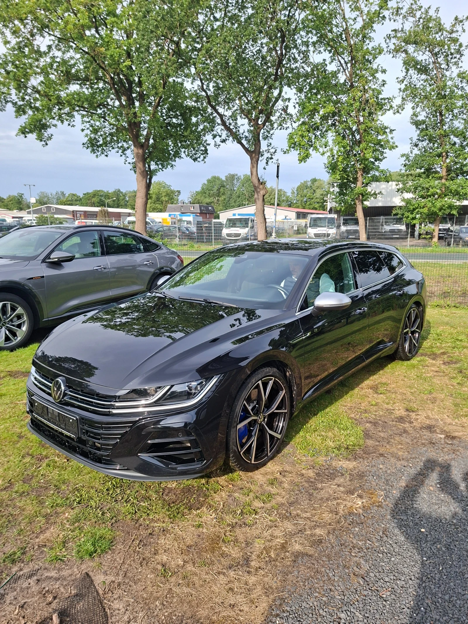 VW Arteon R, снимка 8 - Автомобили и джипове - 55031373