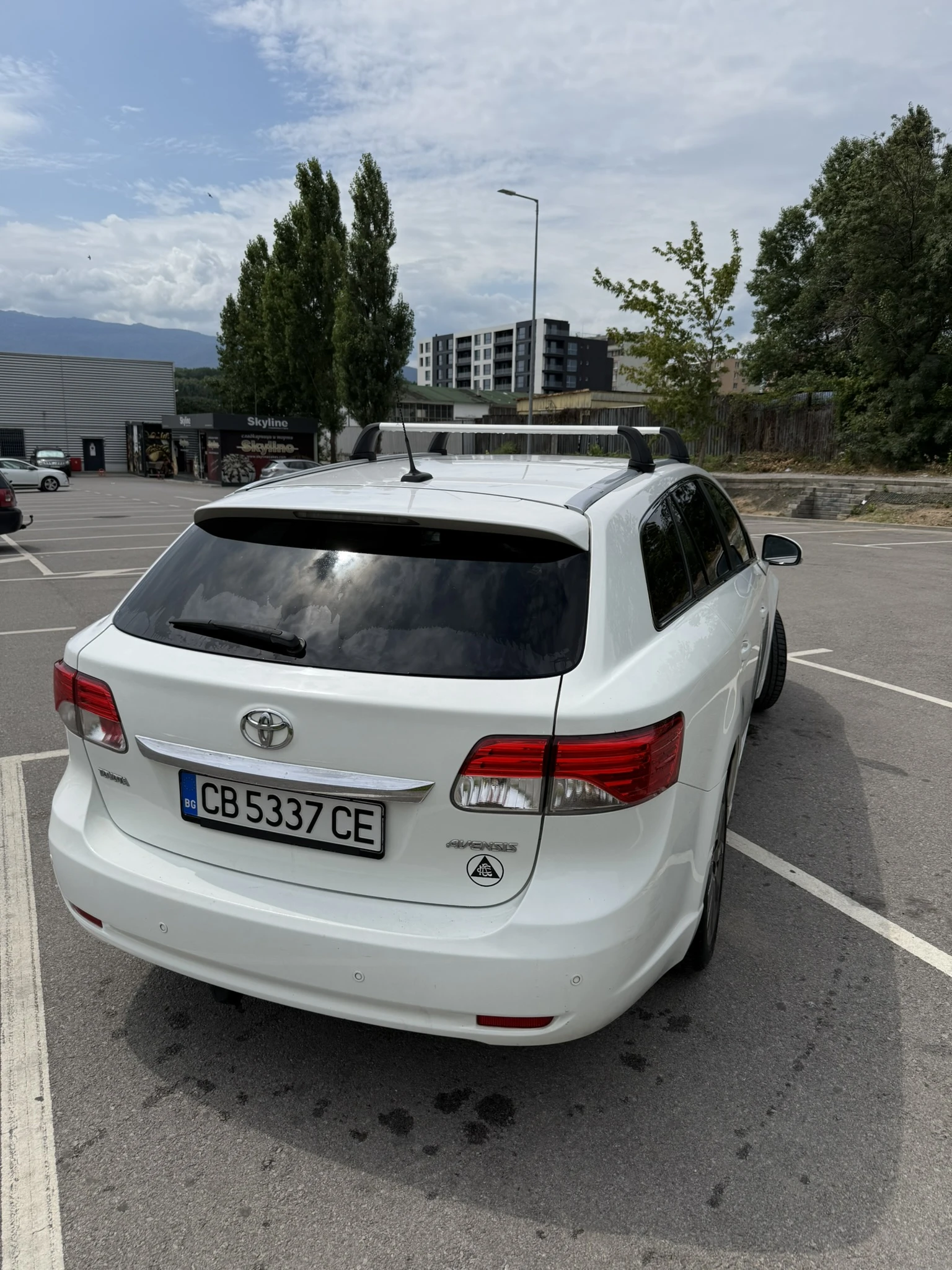Toyota Avensis 2.2 D-CAT - 177кс., снимка 4 - Автомобили и джипове - 55441688
