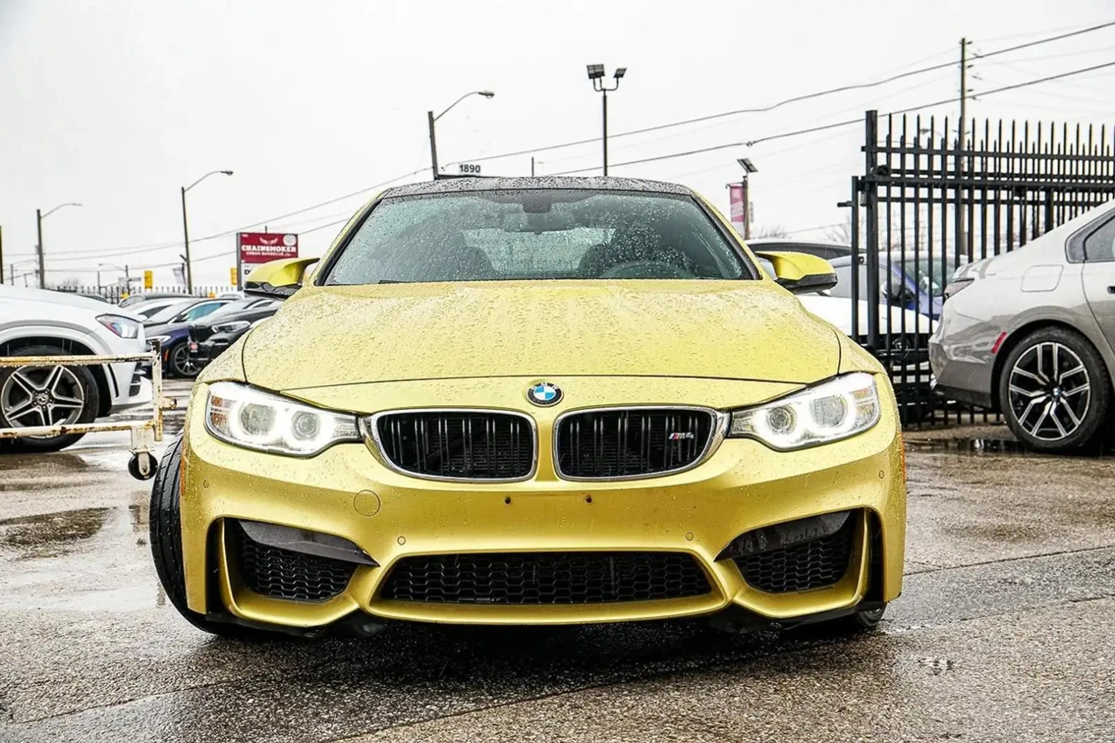 BMW M4 РЪЧКА* ХЕДЪП* H/K* CARBON* ПОДГРЕВ ВОЛАН, снимка 2 - Автомобили и джипове - 55478361