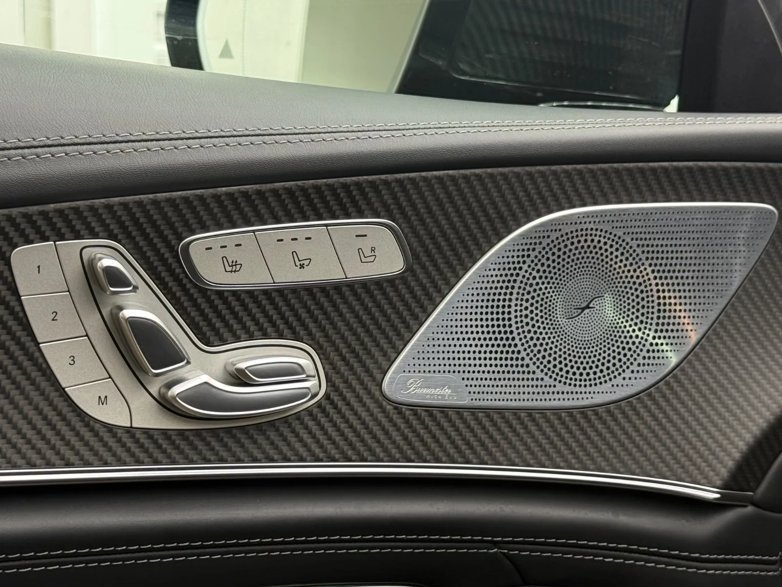 Mercedes-Benz AMG GT 63S* E-Performance* Aero Carbone* Ceramic, снимка 13 - Автомобили и джипове - 55569260