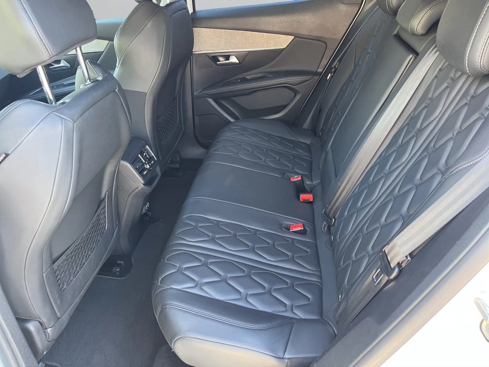 Peugeot 3008 New Line Up GT 1.2 PureTech 130 S&S EAT8 EURO 6//2 | Mobile.bg � ����������� 11