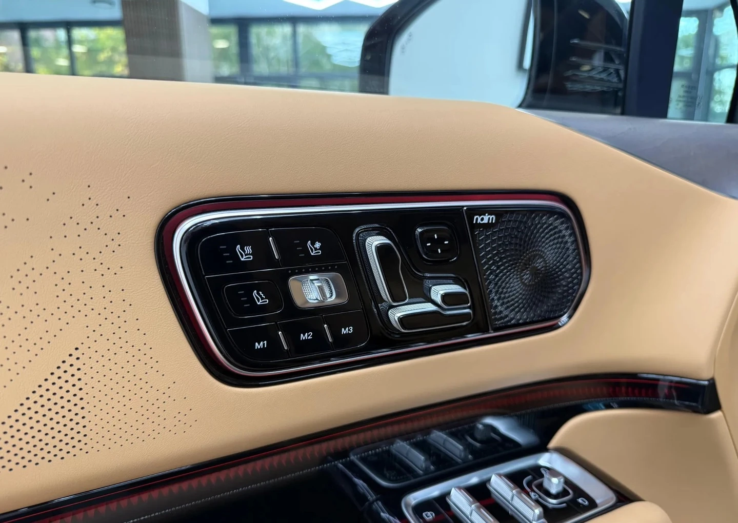 Zeekr 9X Plug-In-Hybrid , снимка 9 - Автомобили и джипове - 56709051