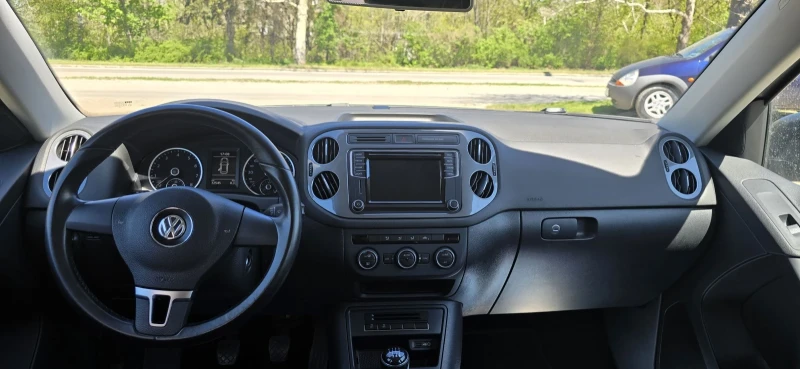 VW Tiguan 1.4 TSI, снимка 7 - Автомобили и джипове - 50006104