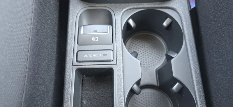 VW Tiguan 1.4 TSI, снимка 11 - Автомобили и джипове - 50006104