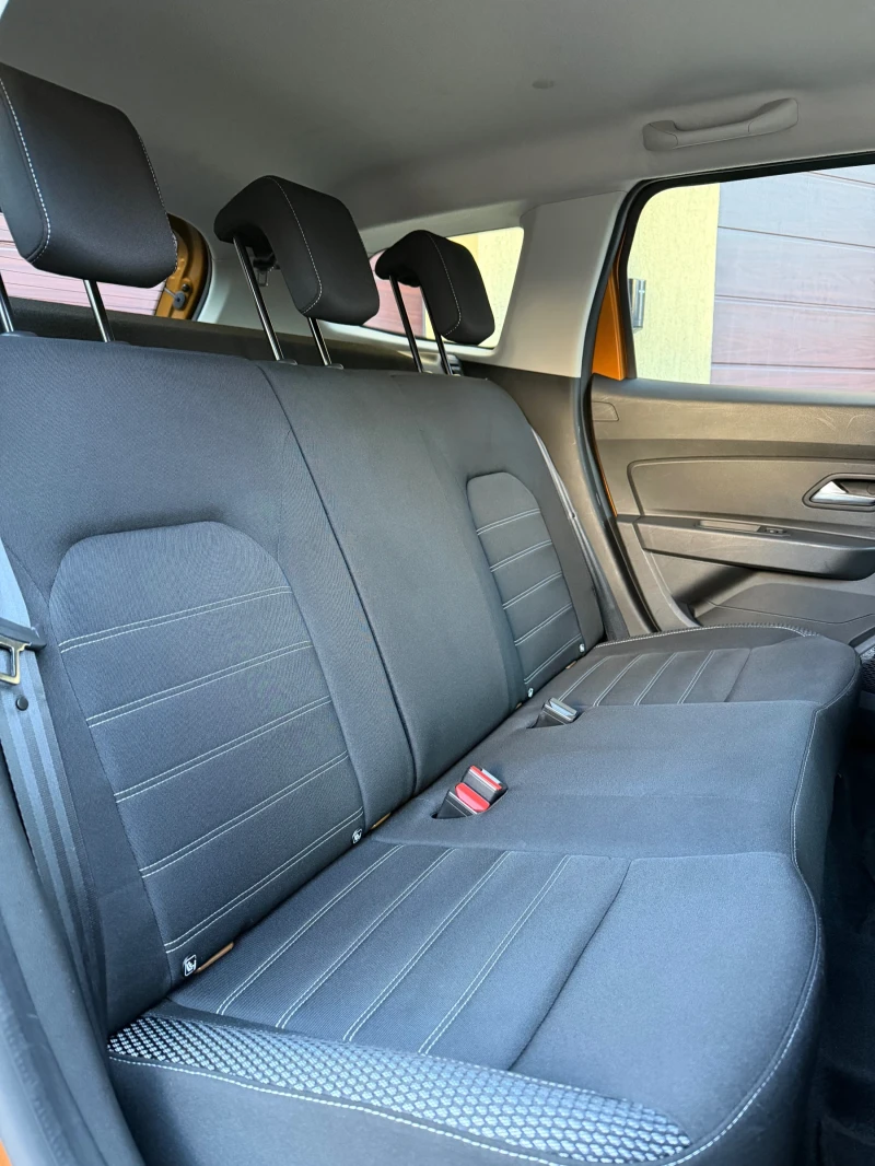 Dacia Duster 1.6i-114ps-LPG 95хил.км!, снимка 11 - Автомобили и джипове - 52801898