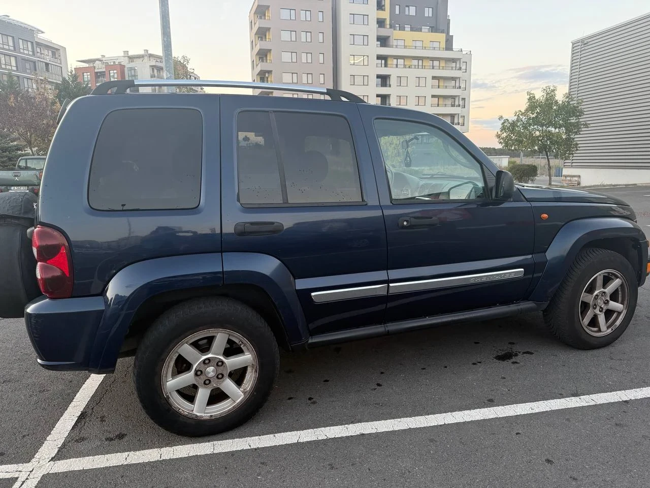 Jeep Cherokee  - изображение 3