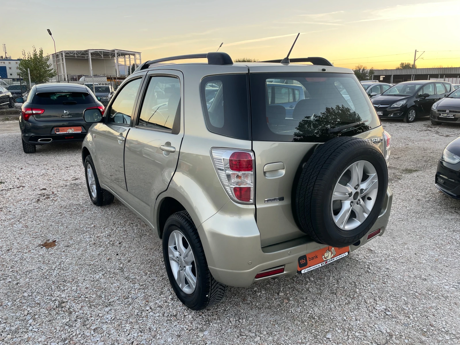 Daihatsu Terios | Mobile.bg   5