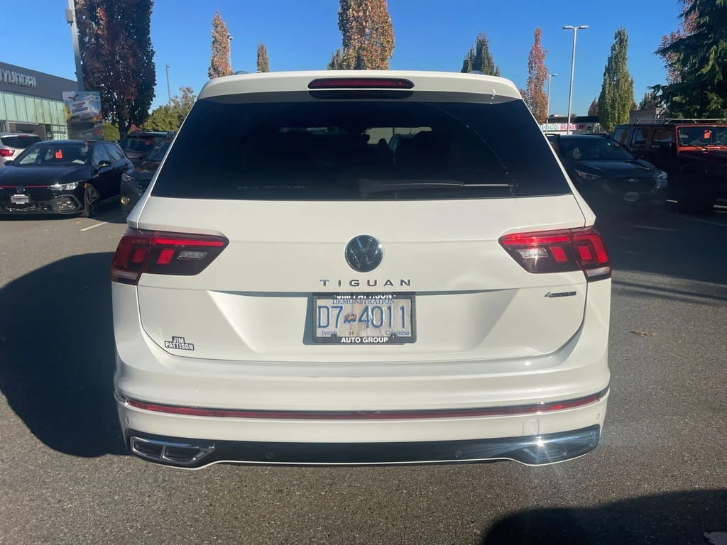 VW Tiguan * Highline R Line * CARFAX * БЕЗ ПЪРВОНАЧАЛНА ВНОС - изображение 4