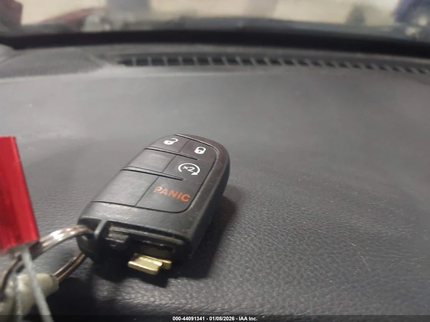 Jeep Compass 2.4l Limited Fwd, снимка 11 - Автомобили и джипове - 53816724