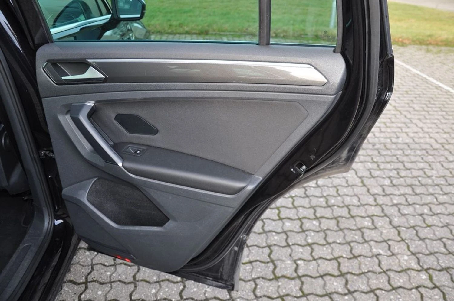 VW Tiguan R-LINE | Mobile.bg � ����������� 12