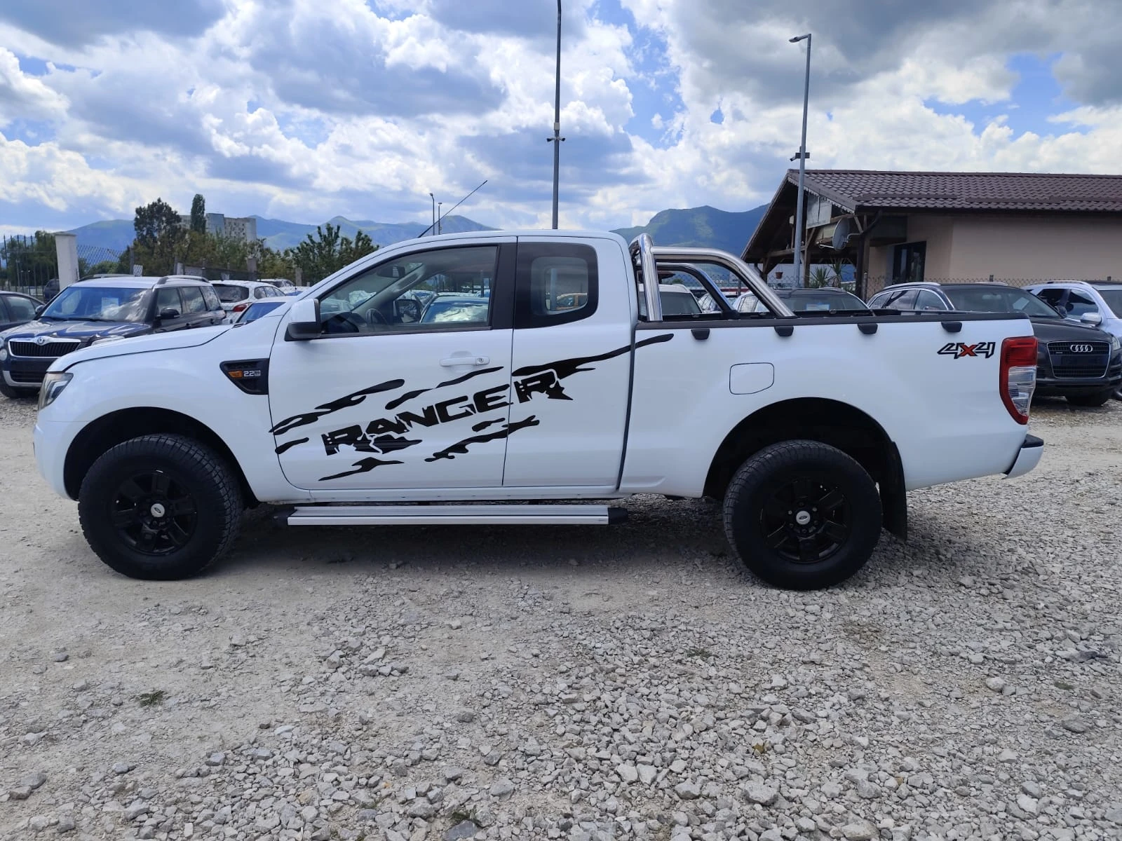 Ford Ranger 2.2 дизел Италия, снимка 9 - Автомобили и джипове - 54579955
