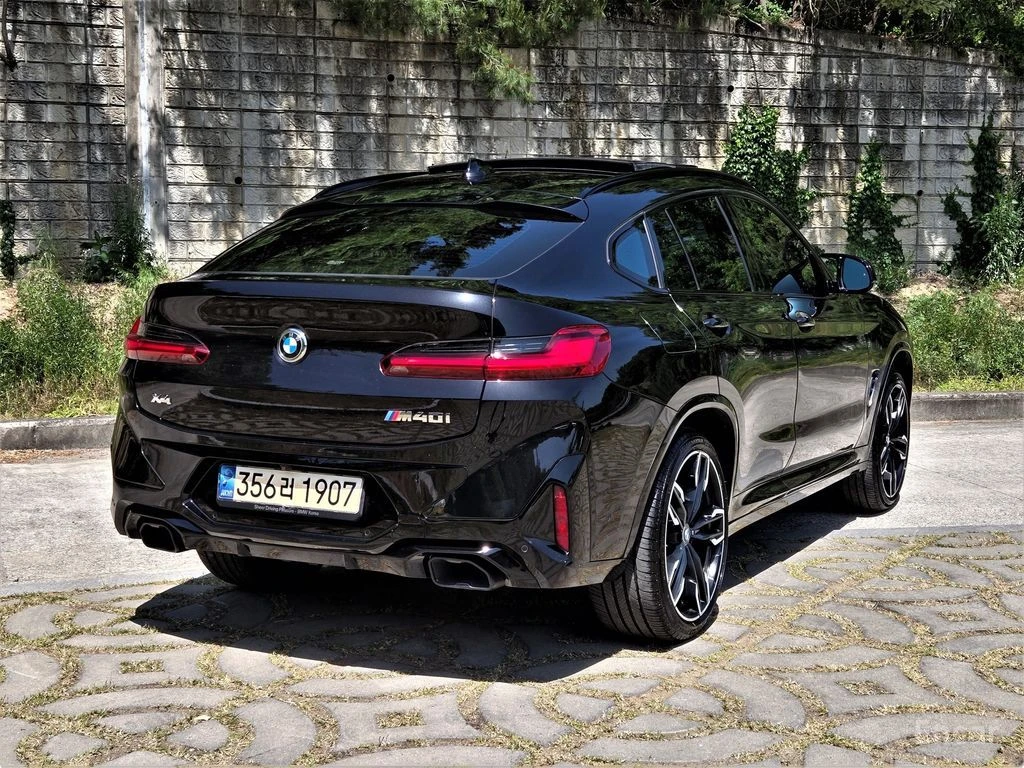 BMW X4 М40i* HARMON* KARDON* 360КАМЕРА* LANE* ASSIST* , снимка 2 - Автомобили и джипове - 54594743