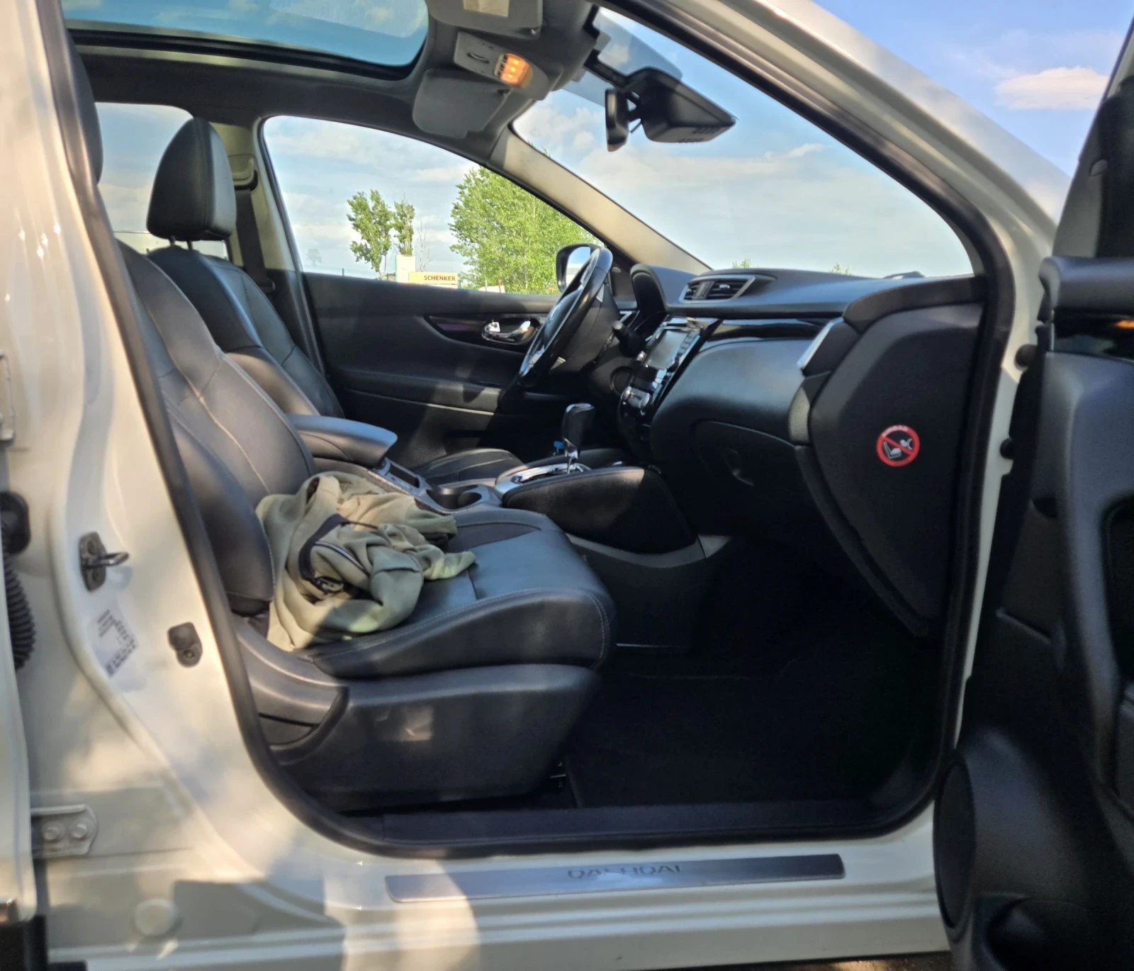 Nissan Qashqai TEKNA FULL 1.6 131кс..LIMITED EDITIONS CHROME , снимка 8 - Автомобили и джипове - 54623572