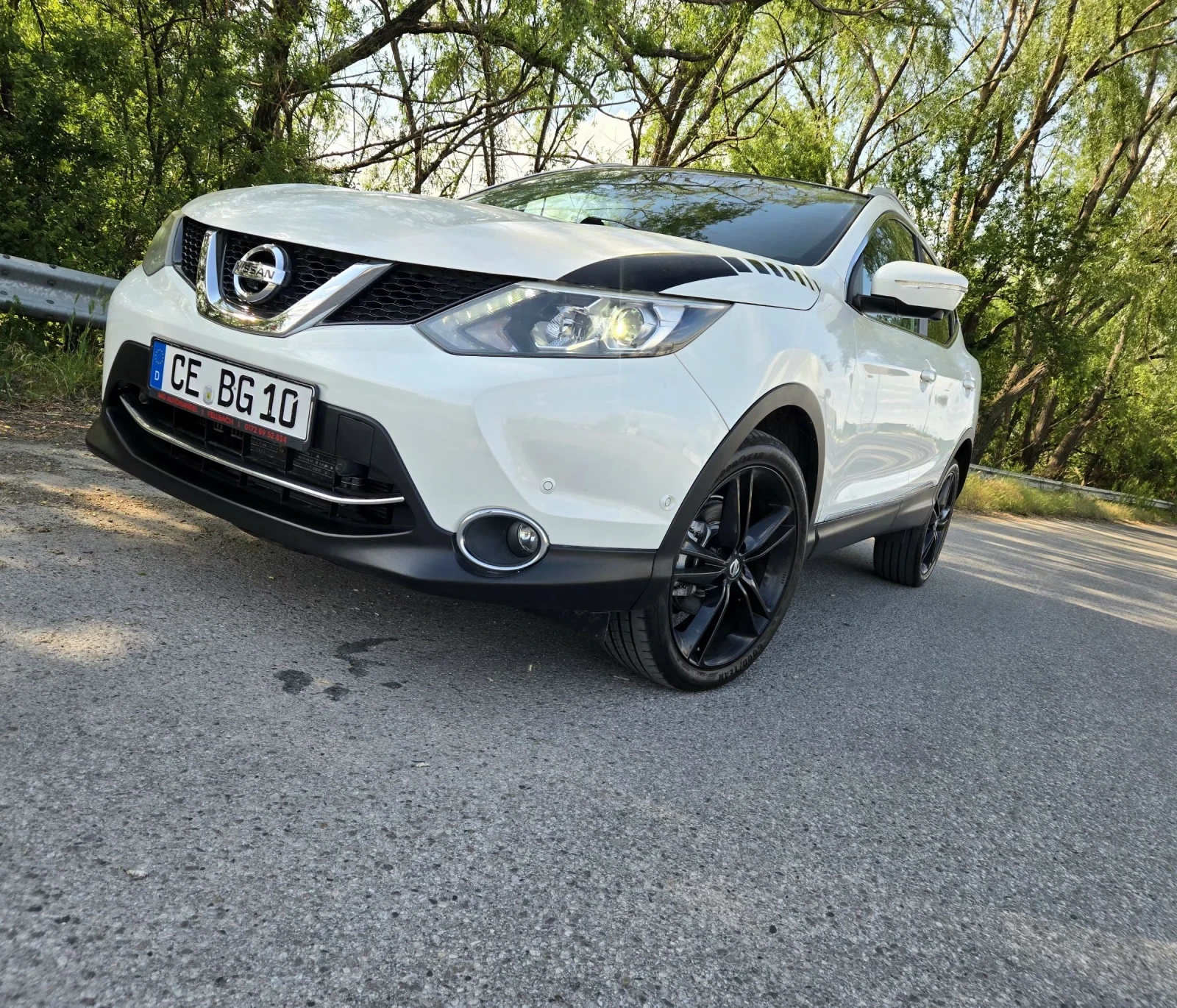 Nissan Qashqai TEKNA FULL 1.6 131кс..LIMITED EDITIONS CHROME , снимка 5 - Автомобили и джипове - 54623572